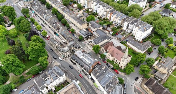 UK House Prices Stagnate as Mortgage Rates Fall