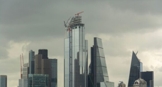 Money in the UK: A Guide for Newcomers to Banking, Tax and Everyday Costs
