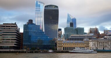 Best UK Bank Accounts for Newcomers with No Credit History